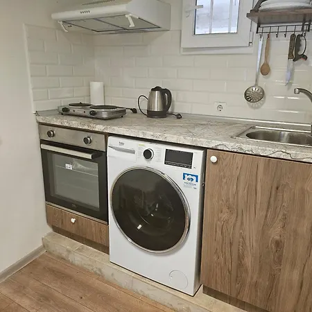 Apartament малко студио в центъра на град Ii Burgas City