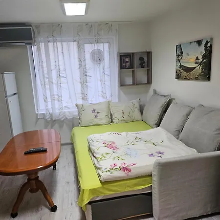 Apartament малко студио в центъра на град Ii
